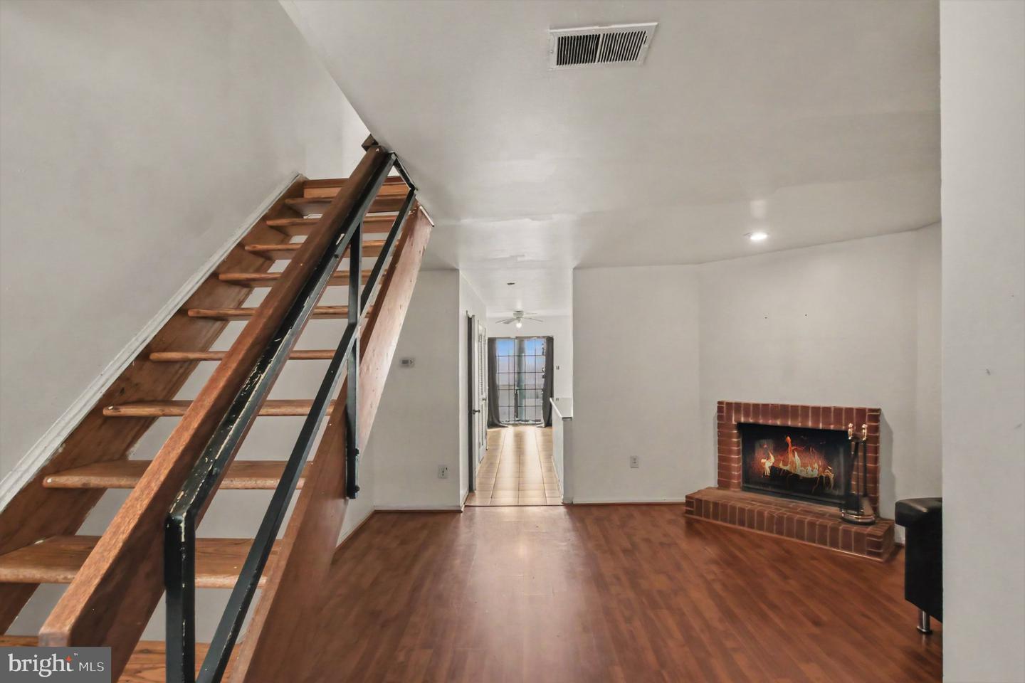 1802 Bryant St Ne Property Photo 4