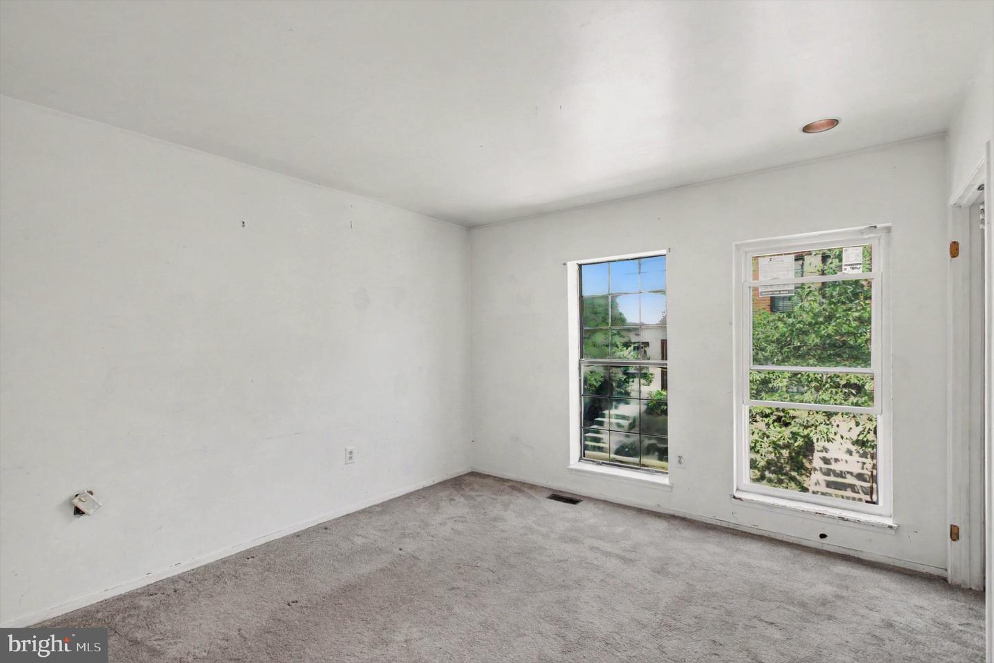 1802 Bryant St Ne Property Photo 8