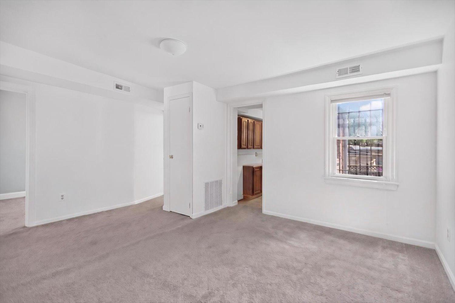 313 8th St Ne Property Photo 28