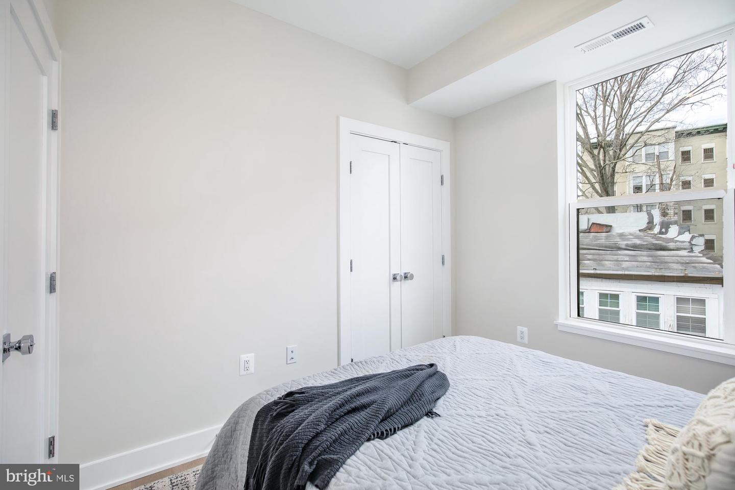 1421 Spring Rd Nw #302 Property Photo 7
