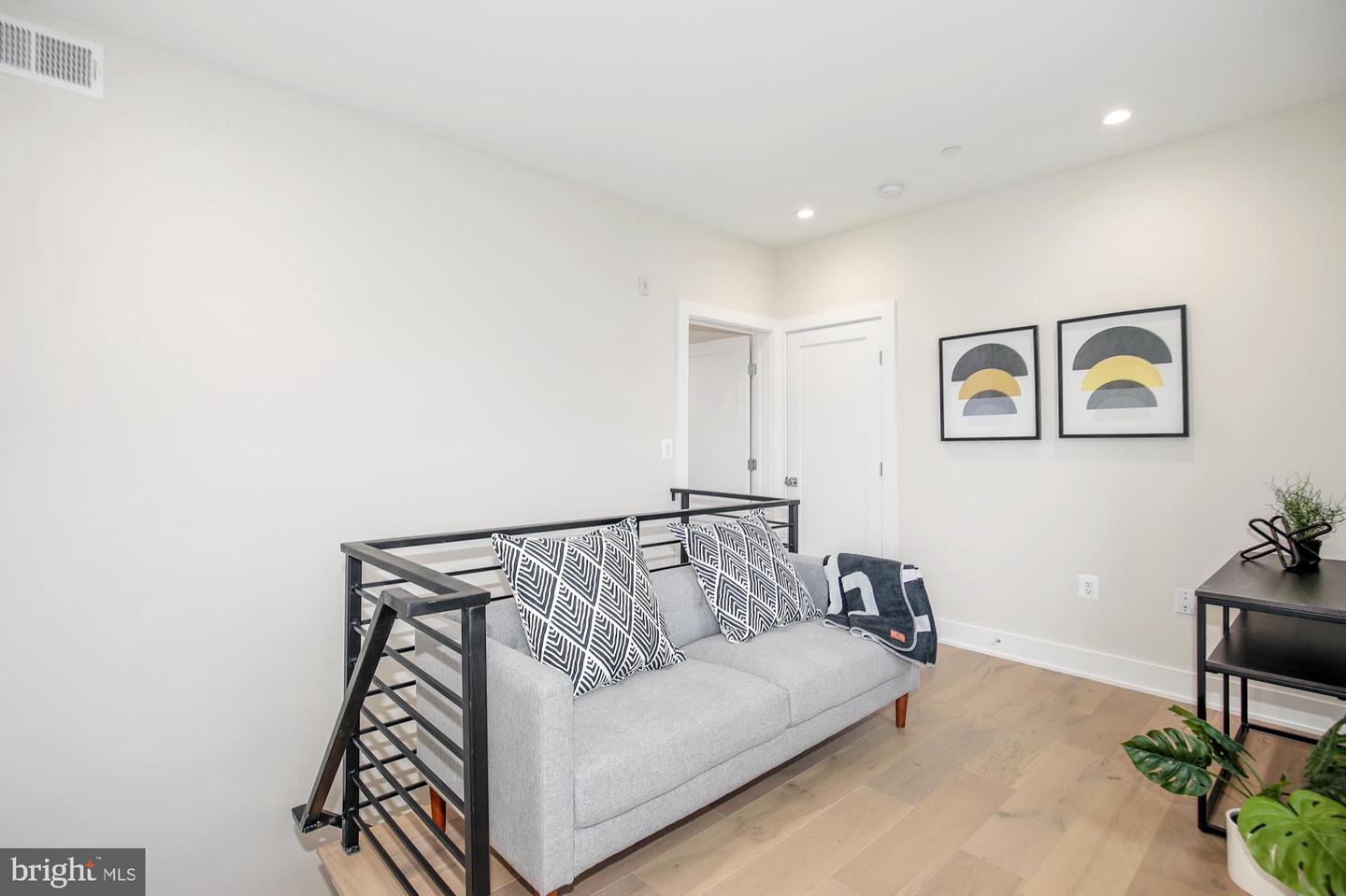 1421 Spring Rd Nw #302 Property Photo 12