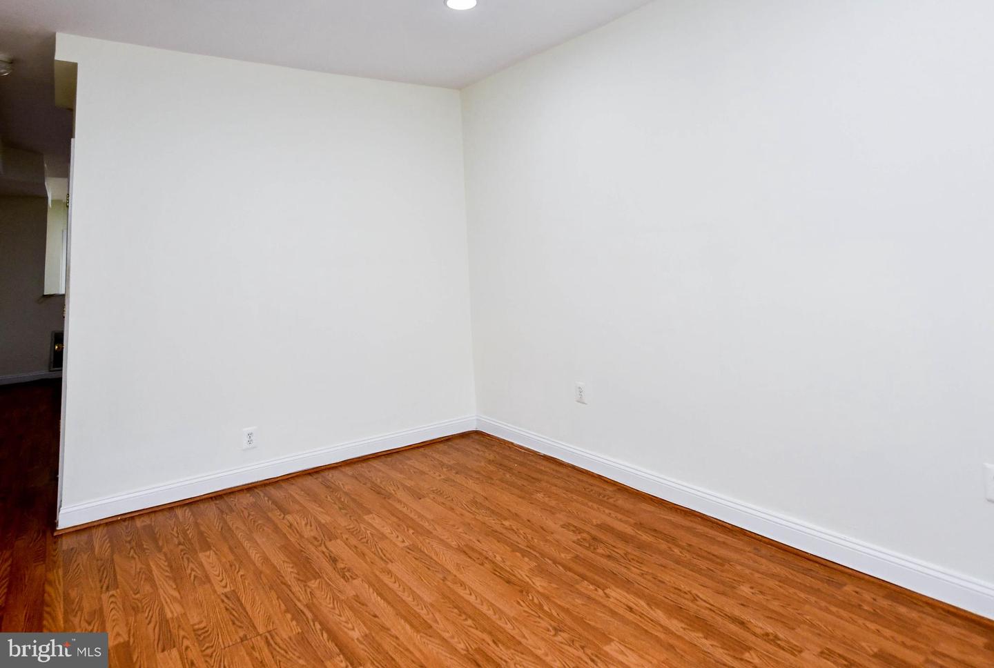 1651 Gales St Ne Property Photo 4