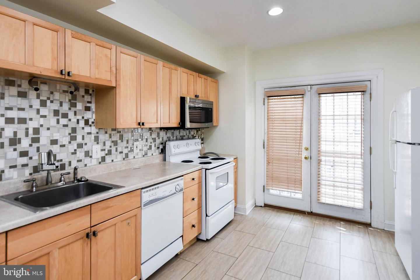 1651 Gales St Ne Property Photo 10
