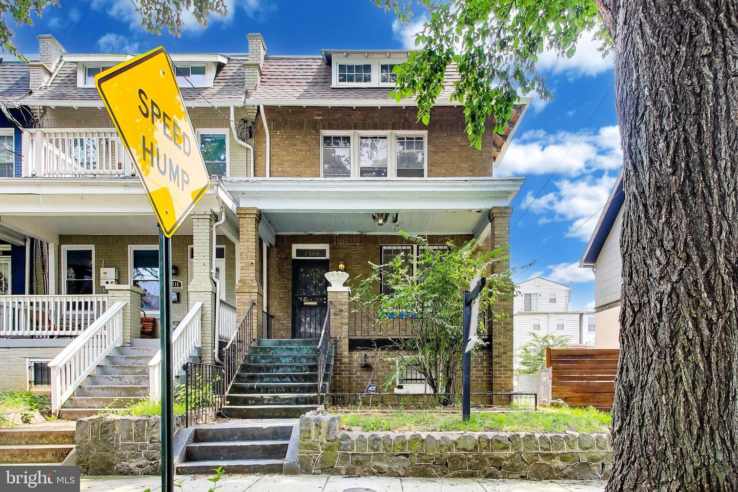 1309 S St Se Property Photo 1