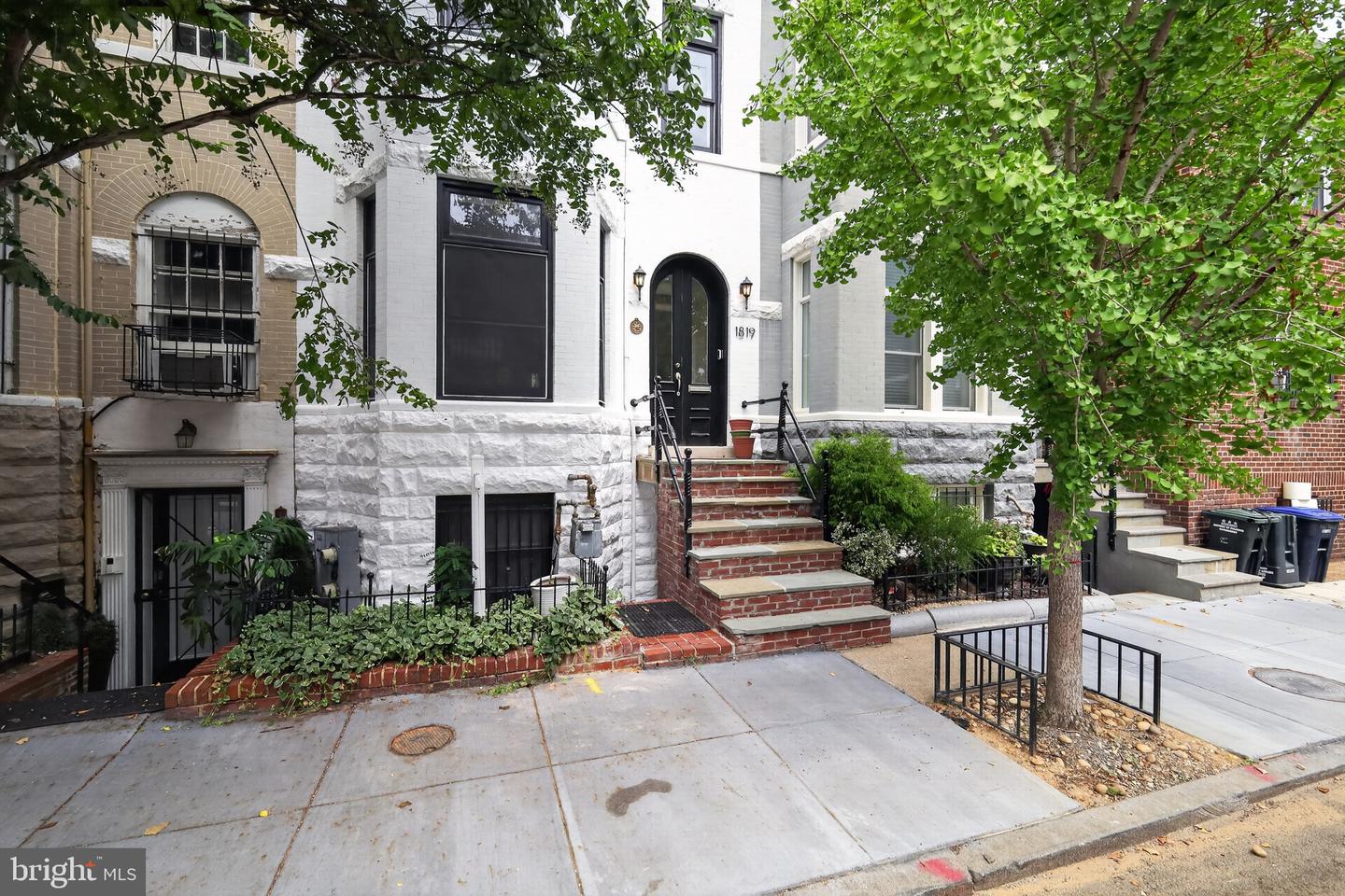 1819 Riggs Pl Nw Property Photo 1