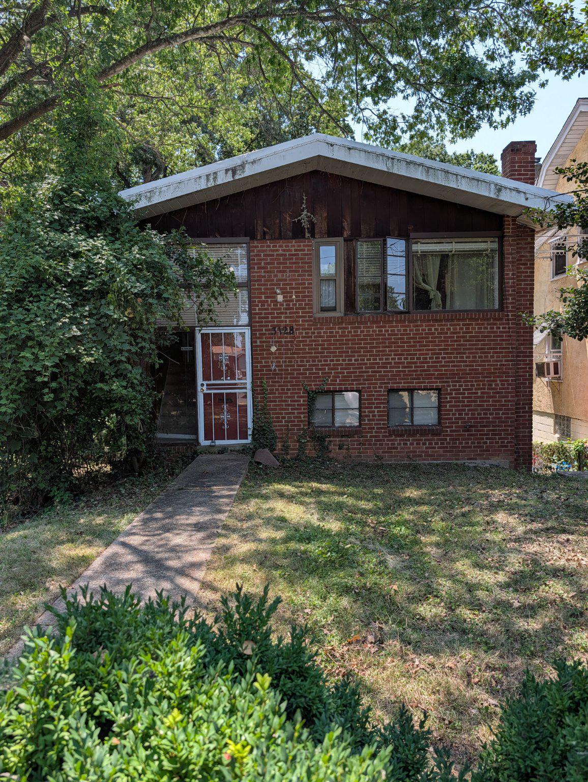 3128 Central Ave Ne Property Photo 2