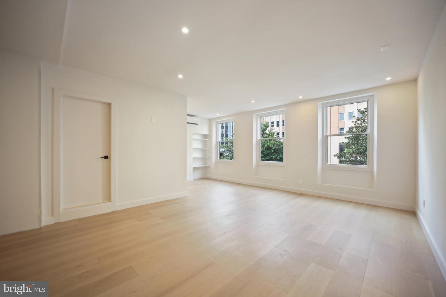 1329 Connecticut Ave Nw #201 Property Photo 6