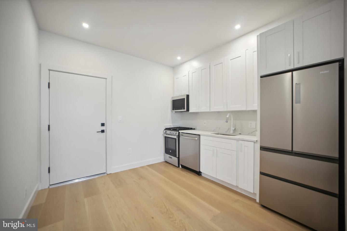 1329 Connecticut Ave Nw #201 Property Photo 9