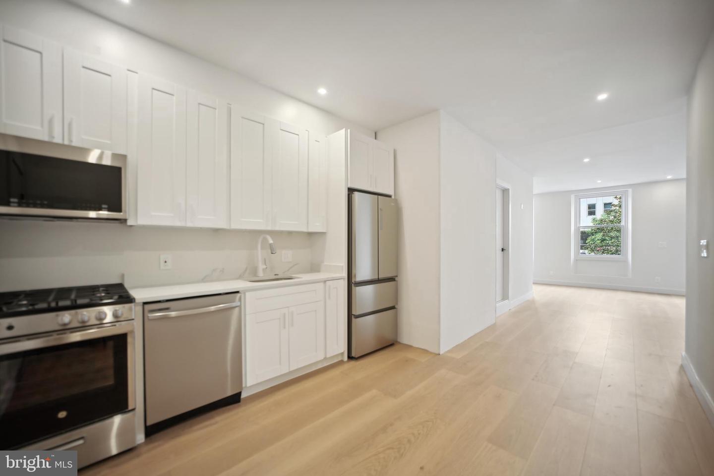 1329 Connecticut Ave Nw #201 Property Photo 10