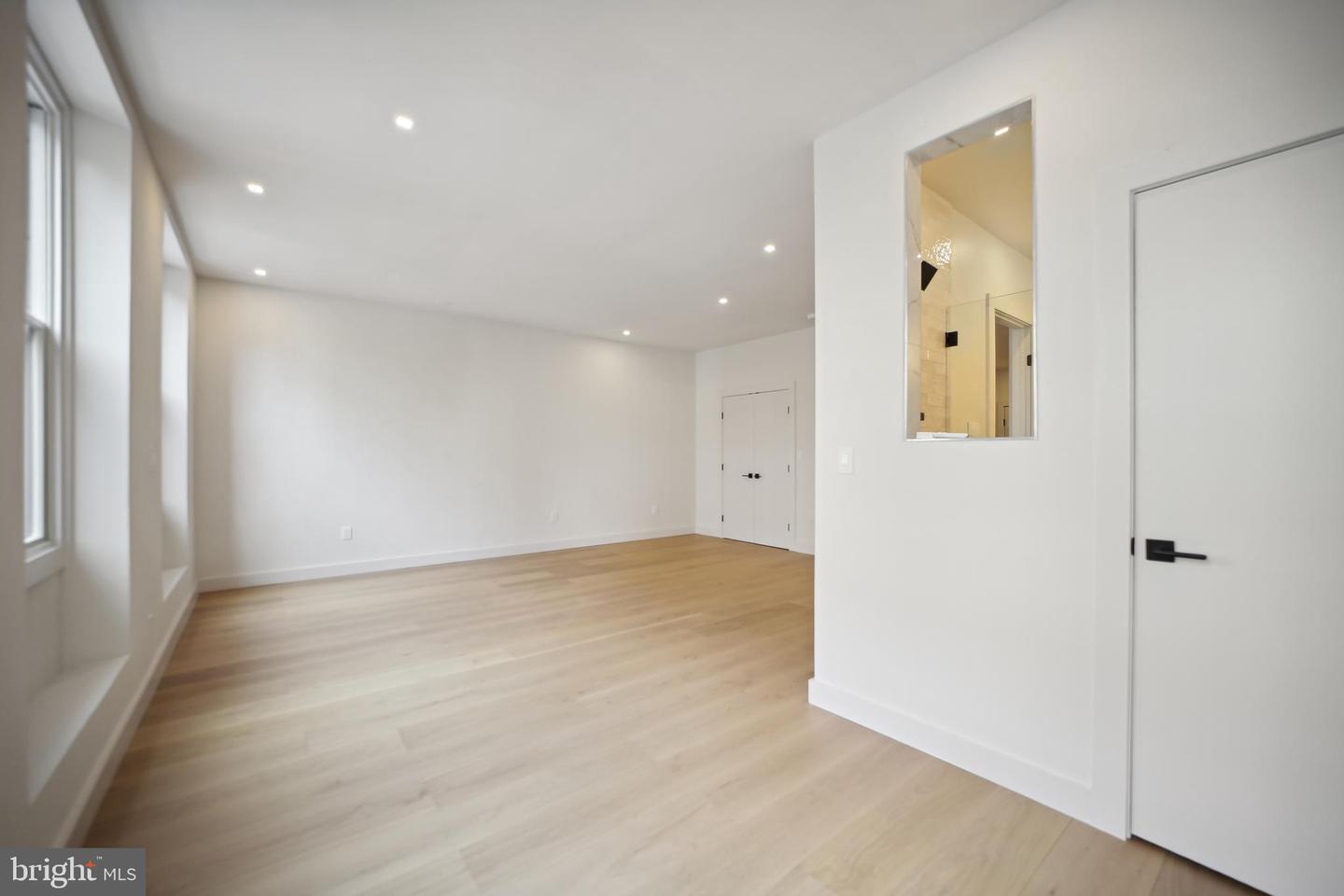 1329 Connecticut Ave Nw #201 Property Photo 12