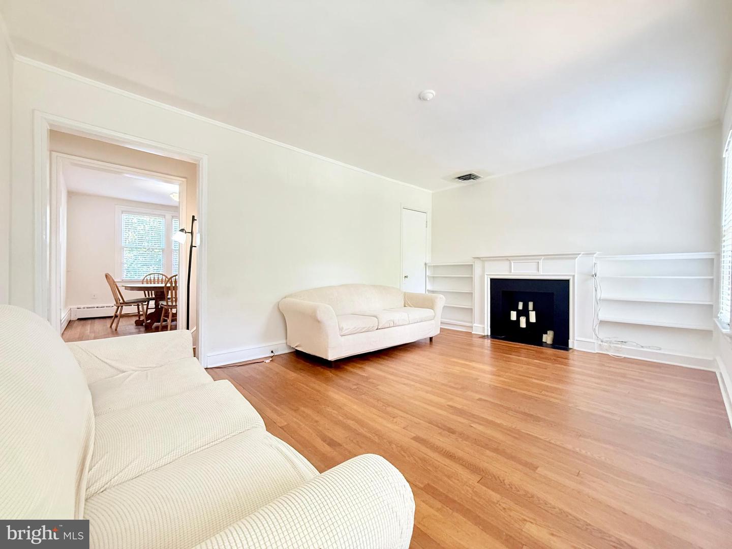 1908 37th St Nw Property Photo 9