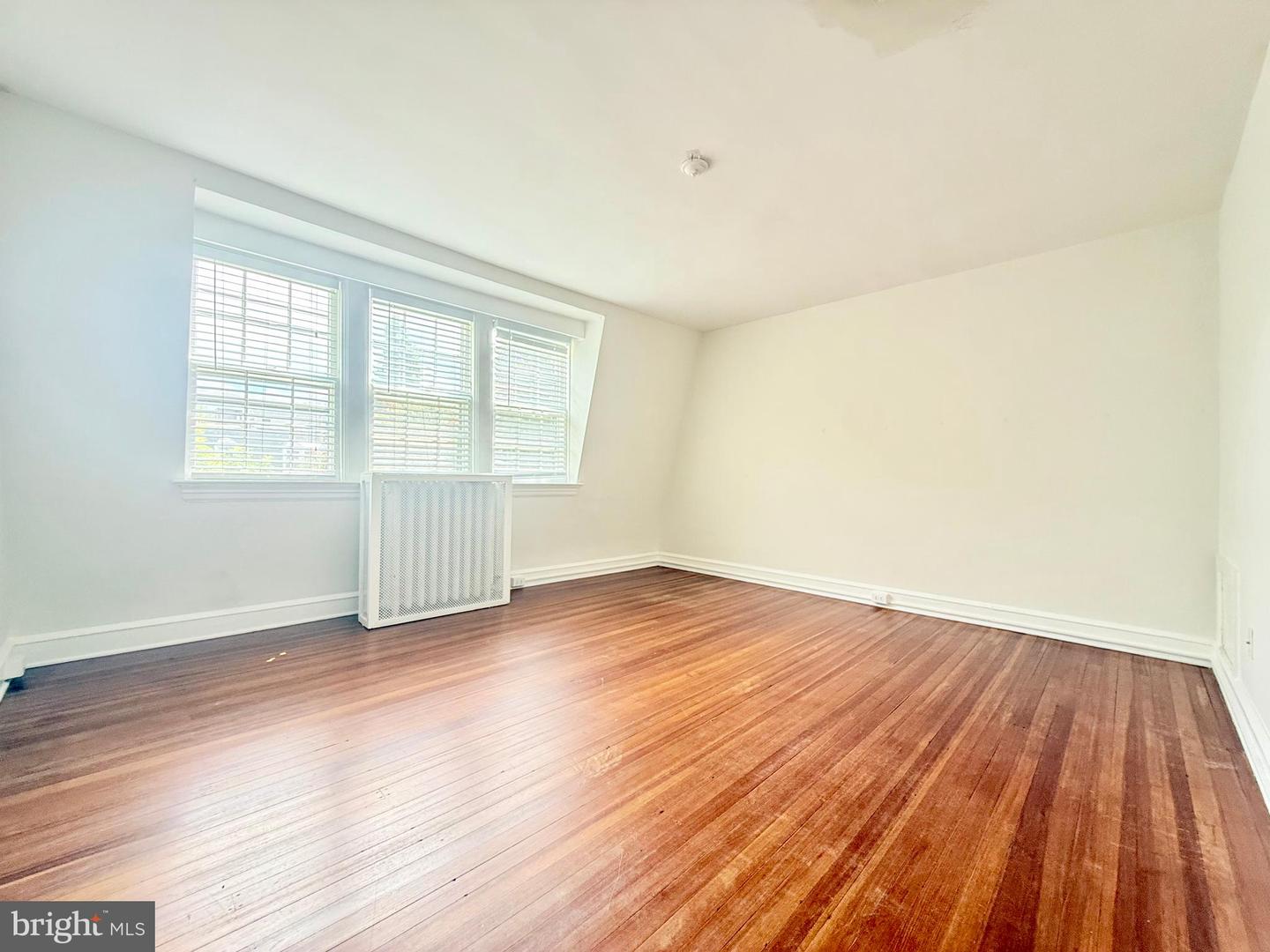 1908 37th St Nw Property Photo 11