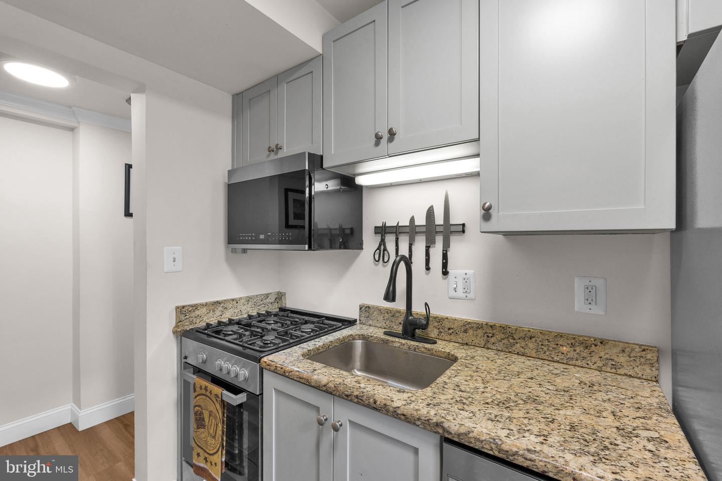 1831 Belmont Rd Nw #104 Property Photo 6