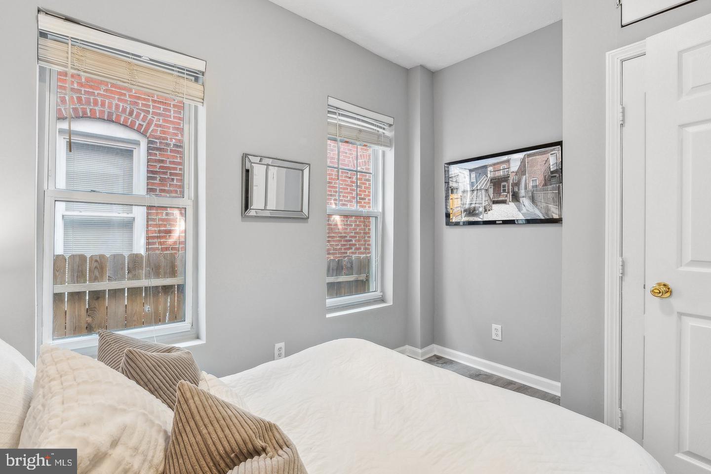 1267 Morse St Ne #a Property Photo 12