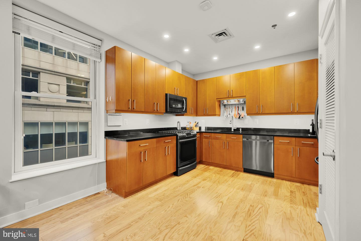 675 E St Nw #350 Property Photo 12