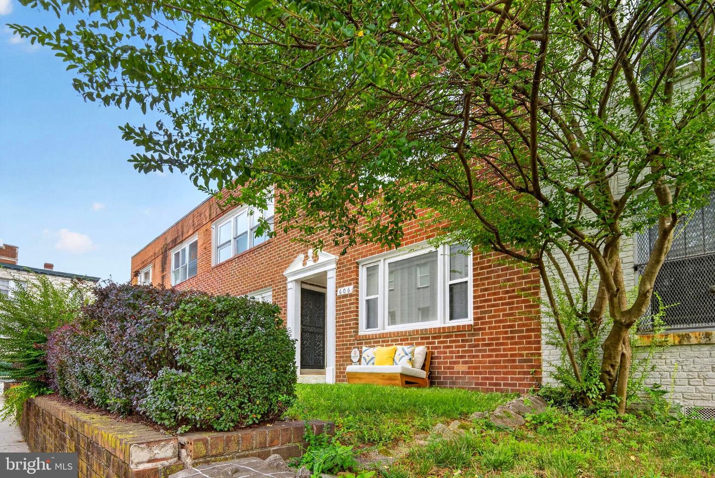 606 Newton Pl Nw #606 Property Photo 4