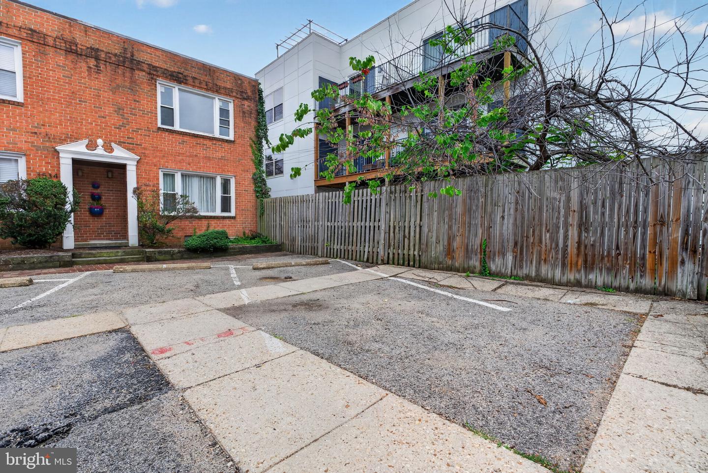 606 Newton Pl Nw #606 Property Photo 18