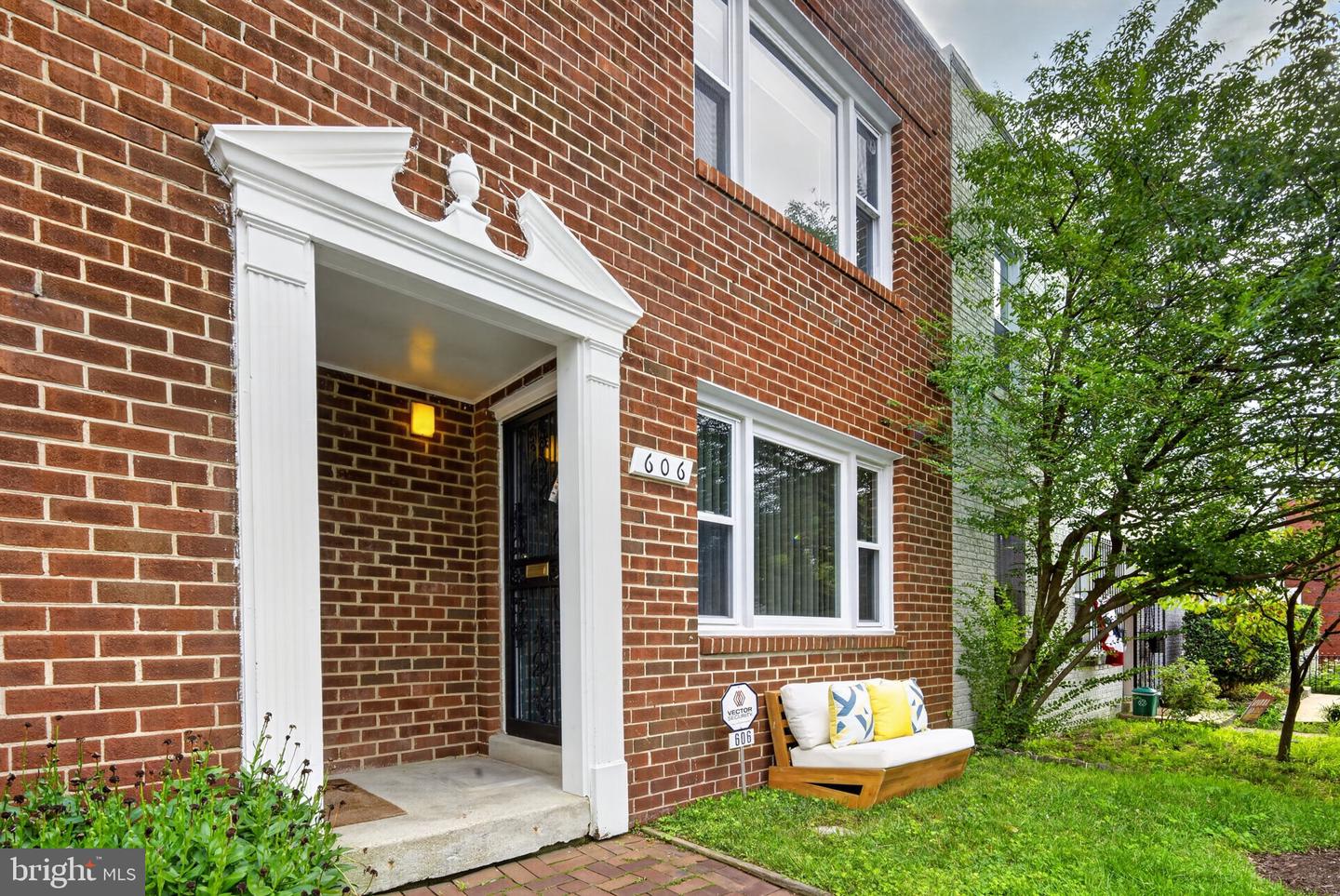 606 Newton Pl Nw #606 Property Photo 31