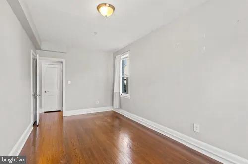 3742 12th St Ne #2 Property Photo 8