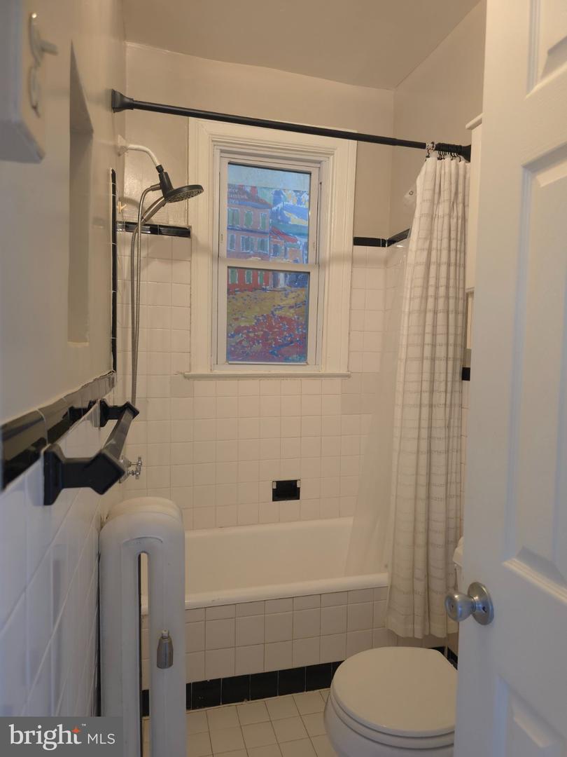 2527 Q St Nw #204 Property Photo 6