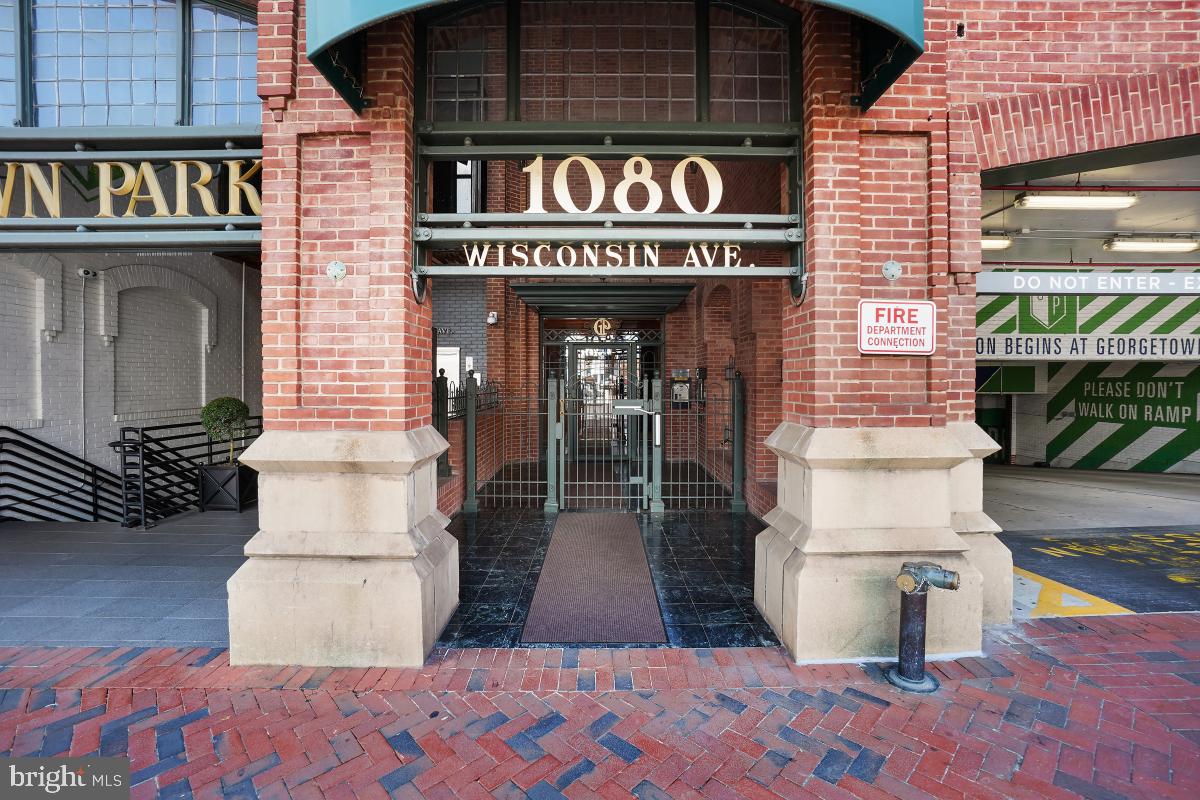 1080 Wisconsin Ave Nw #1004 Property Photo 3