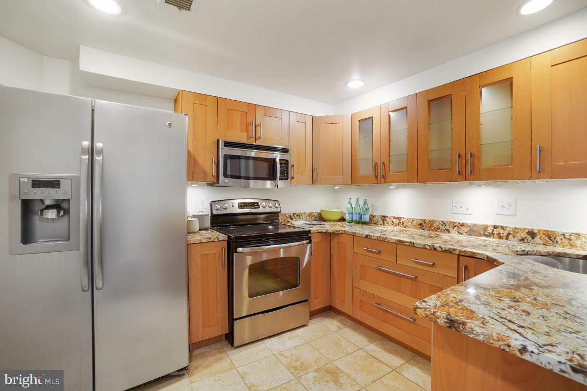 1080 Wisconsin Ave Nw #1004 Property Photo 14