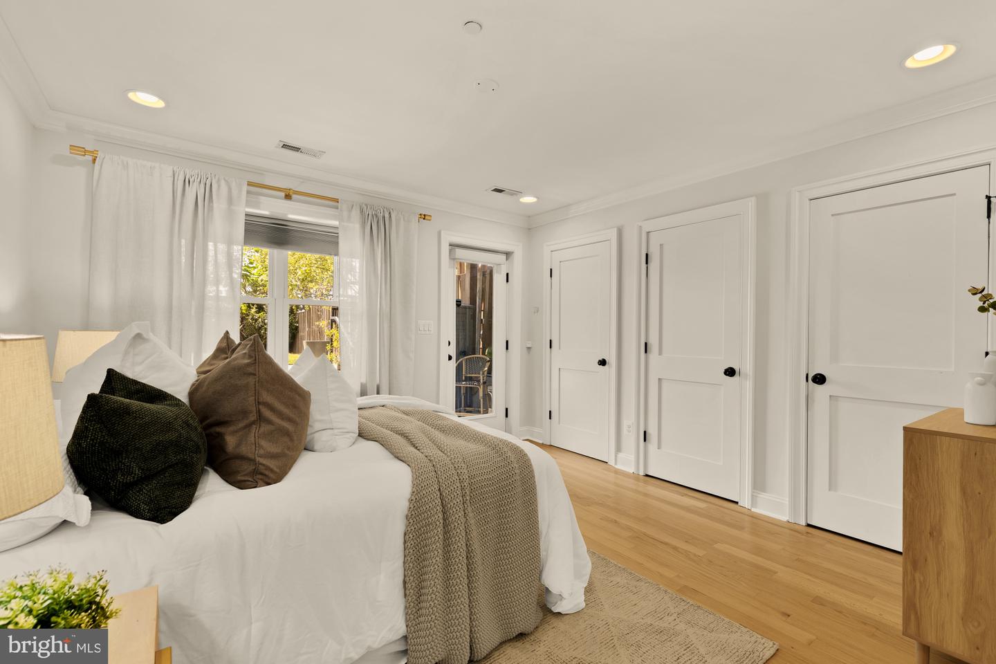 1247 Oates St Ne #a Property Photo 15