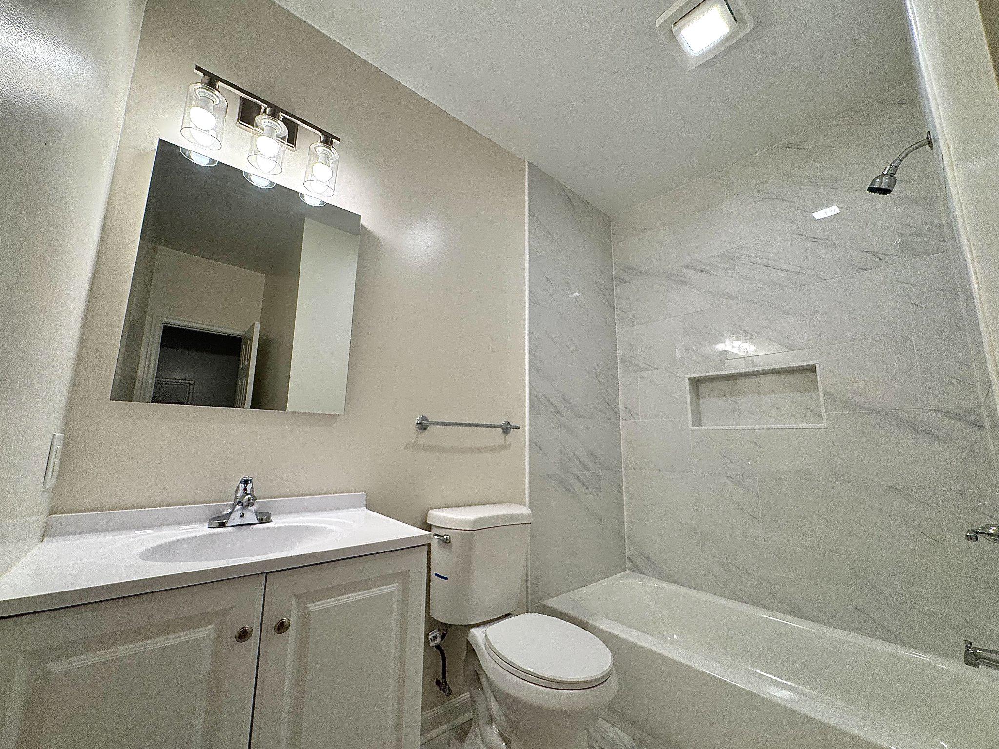 1652 West Virginia Ave Ne #1 Property Photo 5