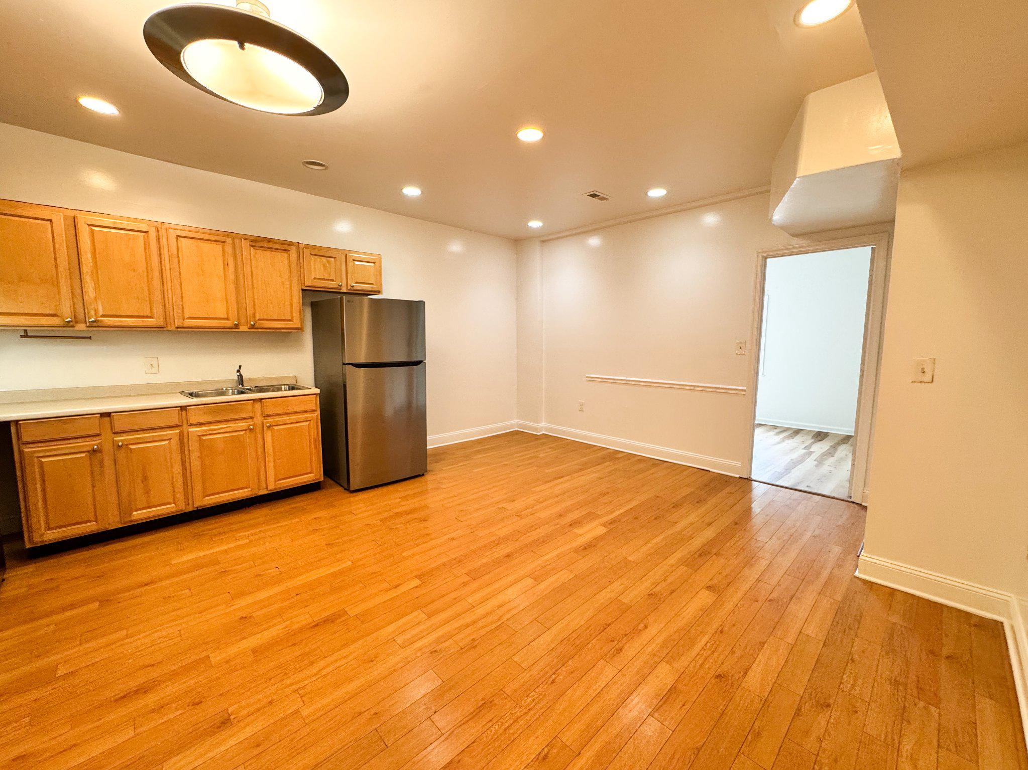 1652 West Virginia Ave Ne #1 Property Photo 9