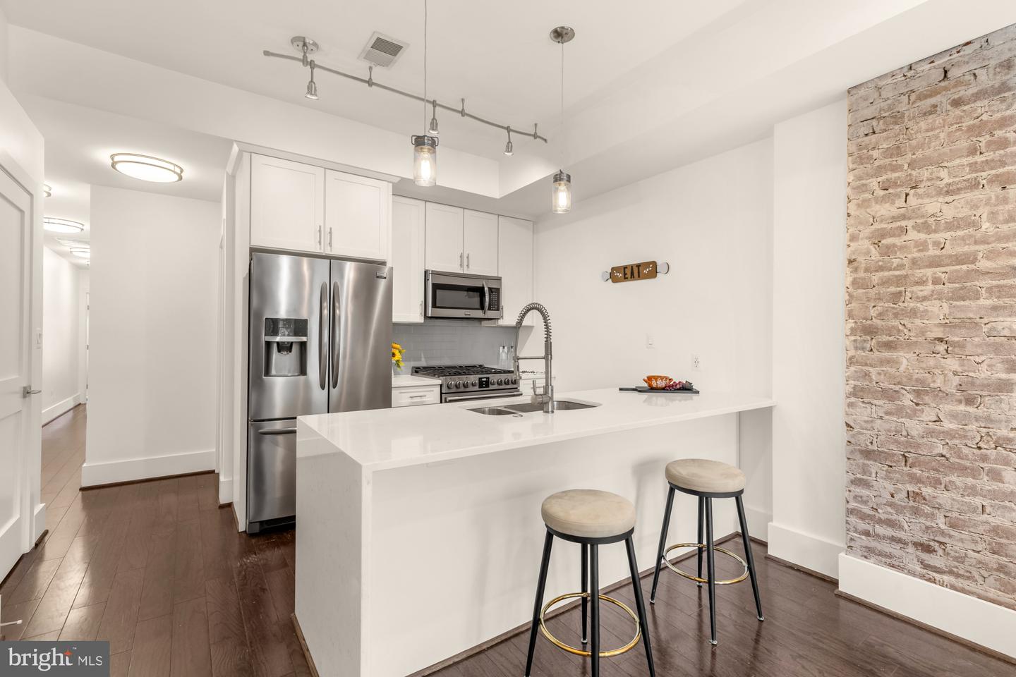 1451 Girard St Nw #2 Property Photo 7