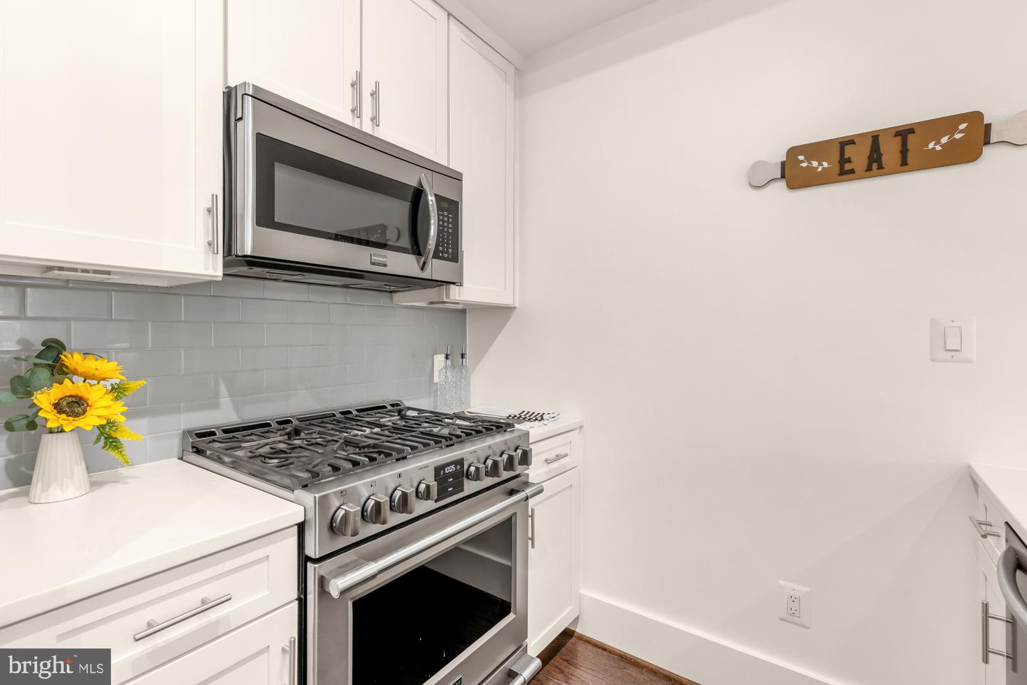1451 Girard St Nw #2 Property Photo 9