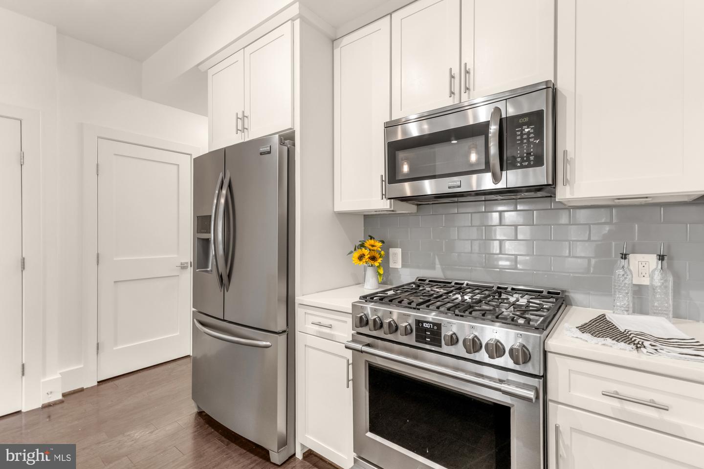 1451 Girard St Nw #2 Property Photo 10