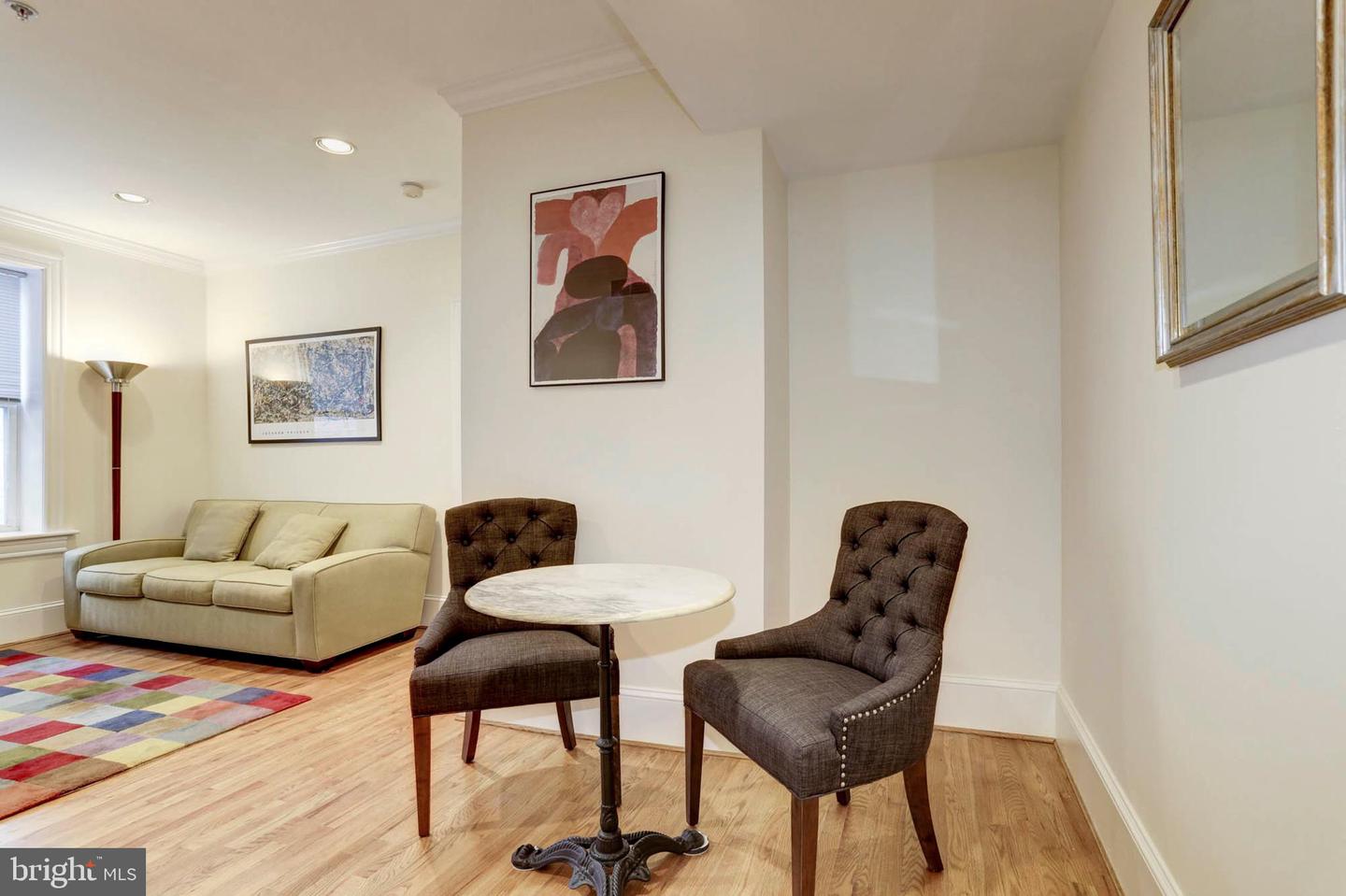 1807 California St Nw #205 Property Photo 6