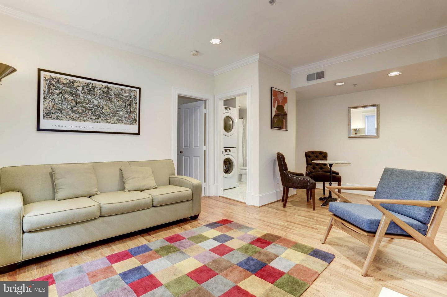 1807 California St Nw #205 Property Photo 10