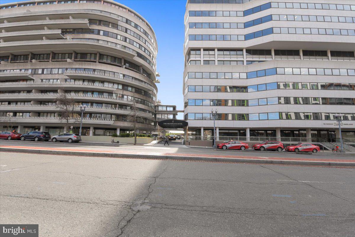 2475 Virginia Ave Nw #918 Property Photo 26