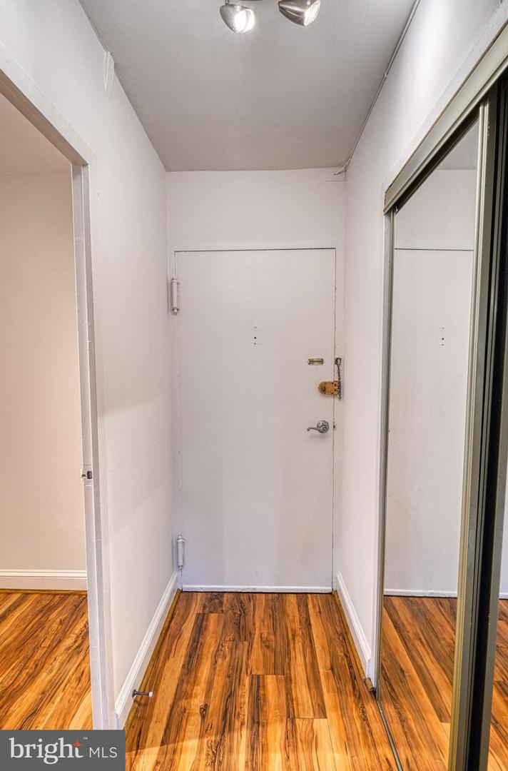 1801 Clydesdale Pl Nw #311 Property Photo 18