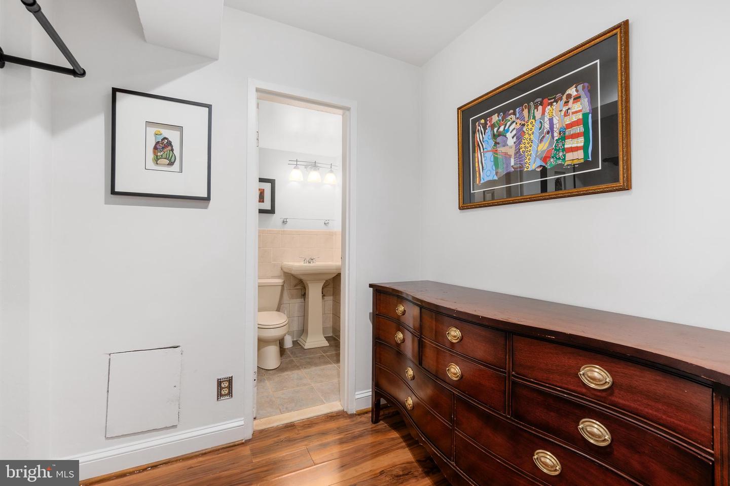 1801 Clydesdale Pl Nw #311 Property Photo 22