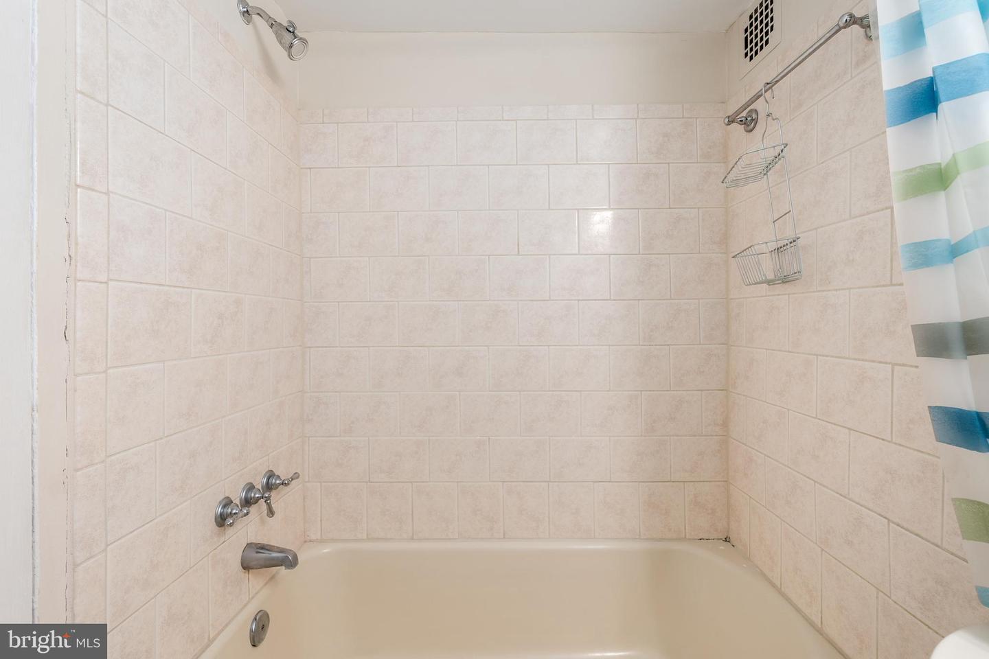 1801 Clydesdale Pl Nw #311 Property Photo 35