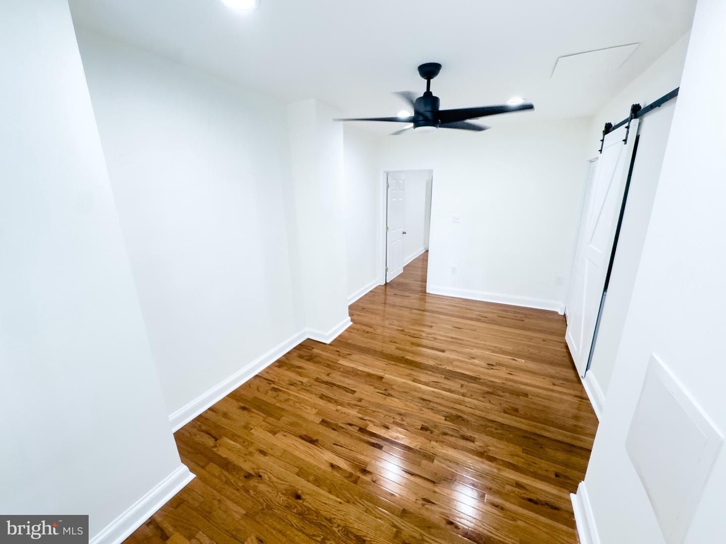 2807 4th St Ne #2 Property Photo 6
