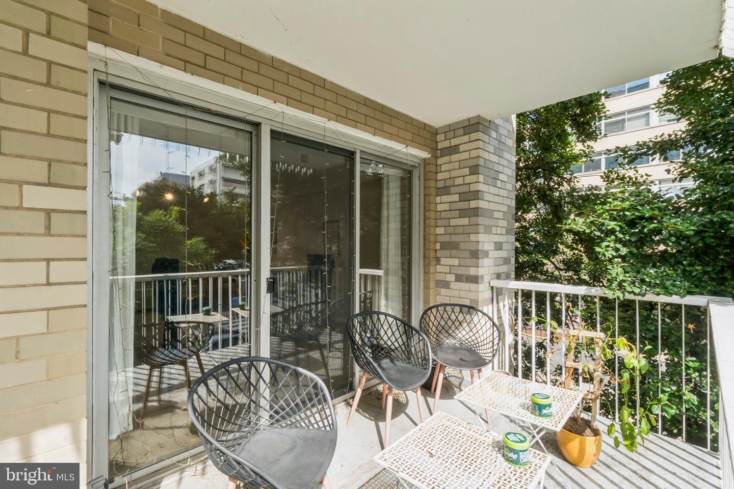 730 24th St Nw #205 Property Photo 8