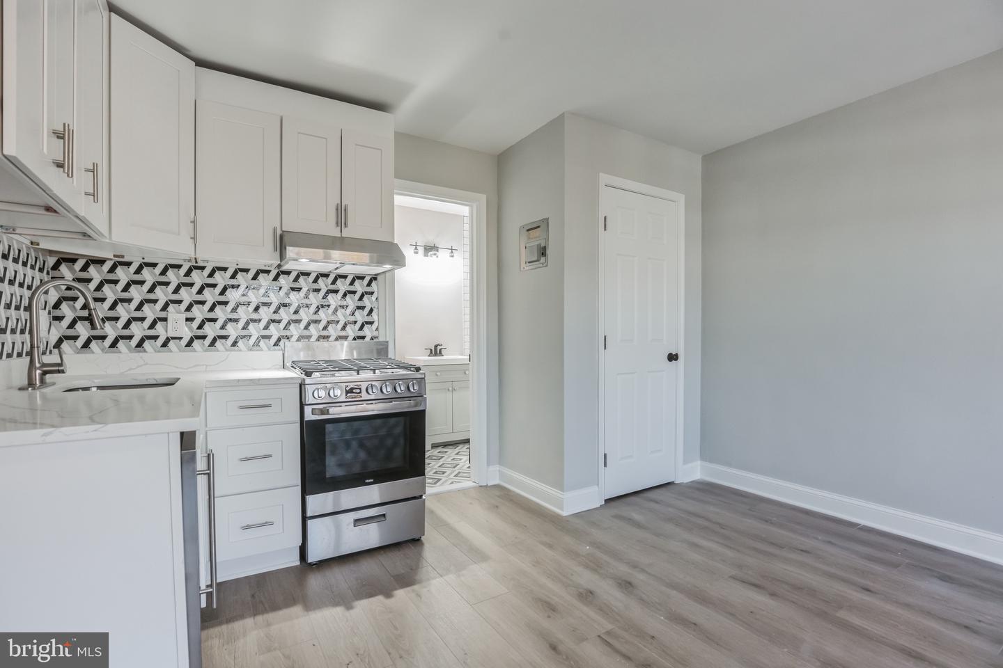 1010 P ST NW #5 Property Photo 1