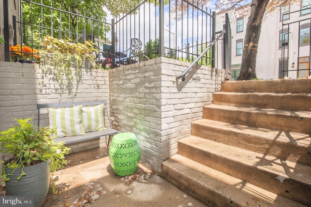 1240 4th St Nw #t Property Photo 3