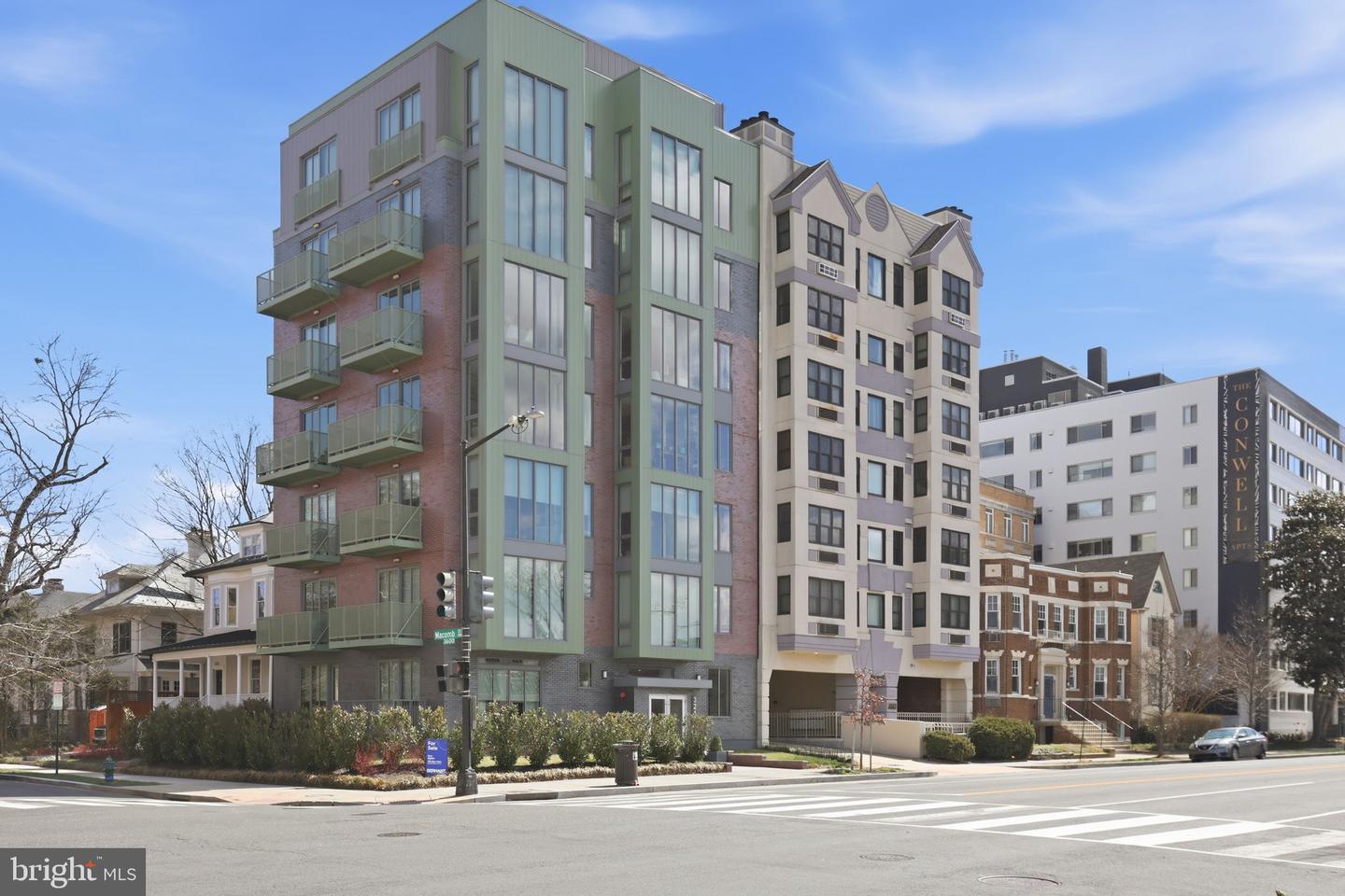 3219 WISCONSIN AVE NW #201