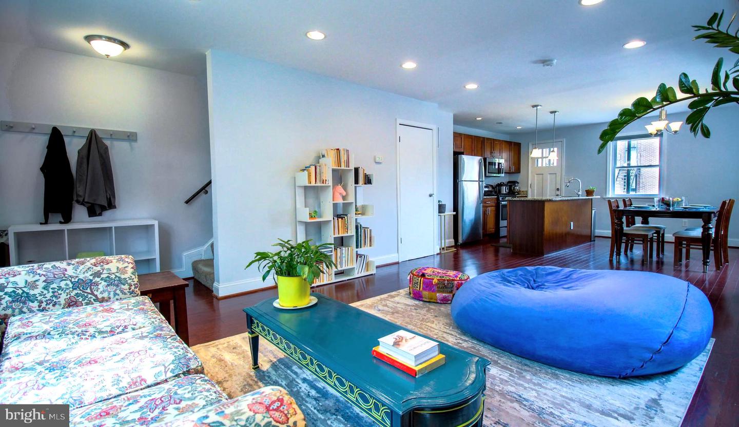 120 Webster St Ne Property Photo 1