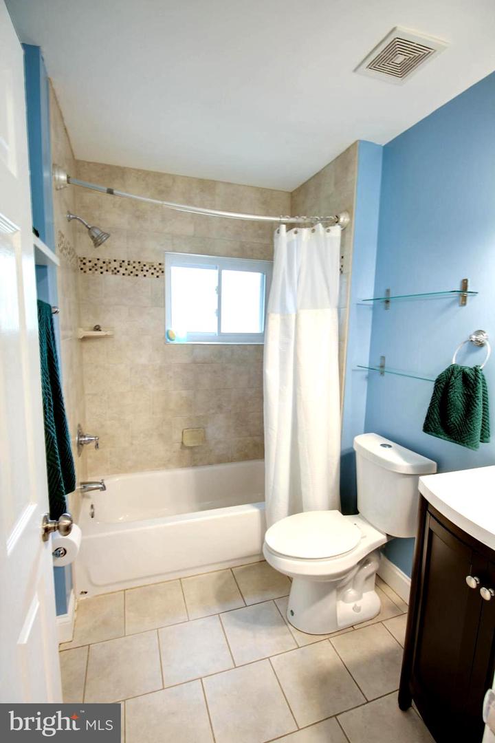 120 Webster St Ne Property Photo 13
