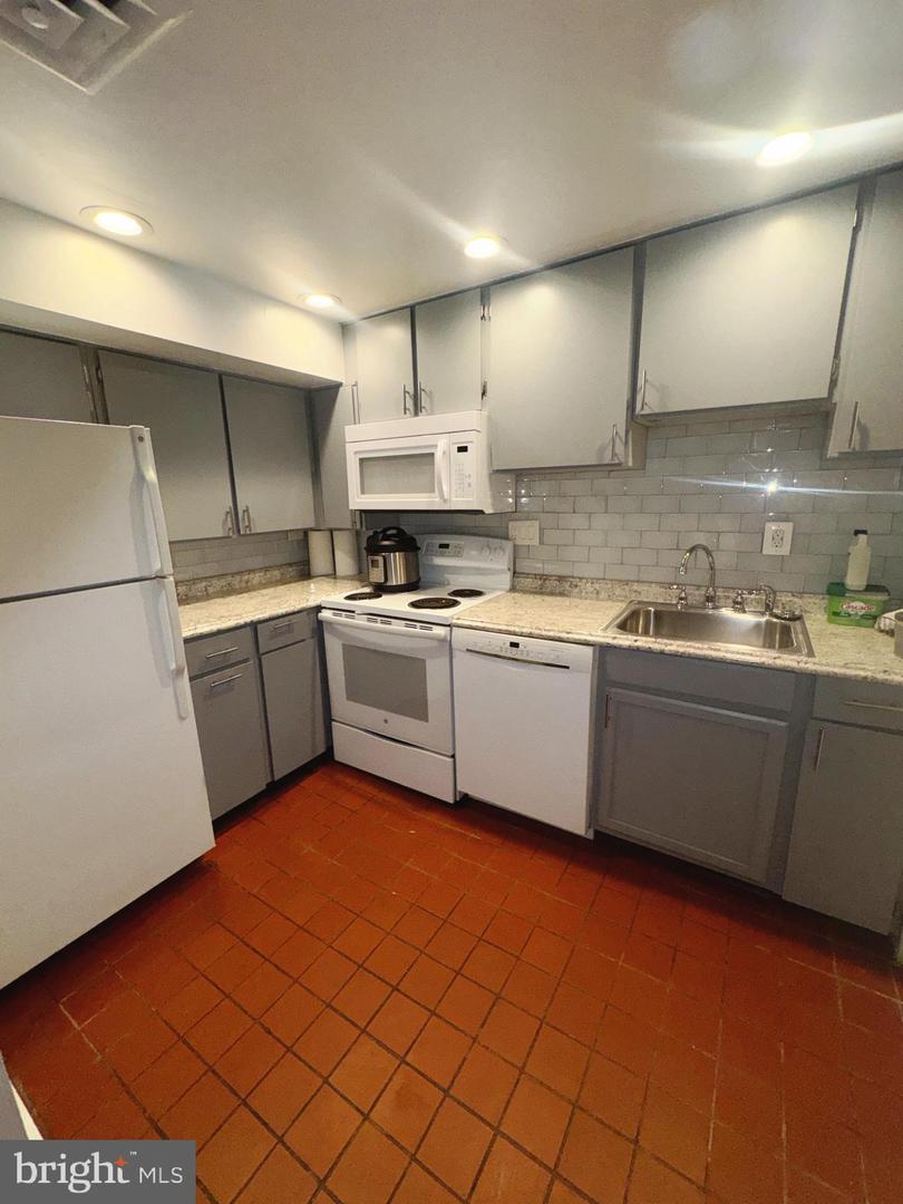 729 Massachusetts Ave Ne Property Photo 4