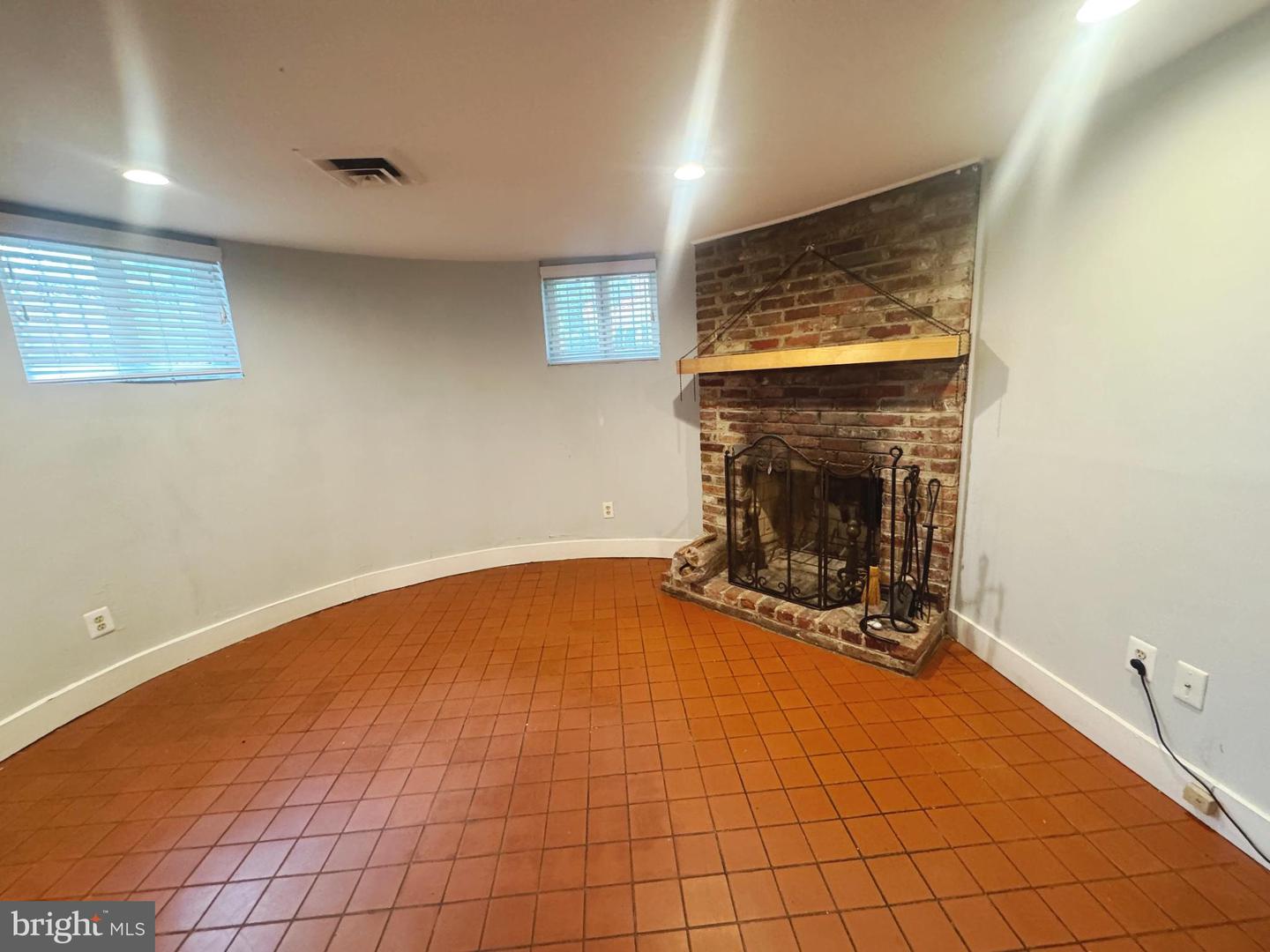 729 Massachusetts Ave Ne Property Photo 11
