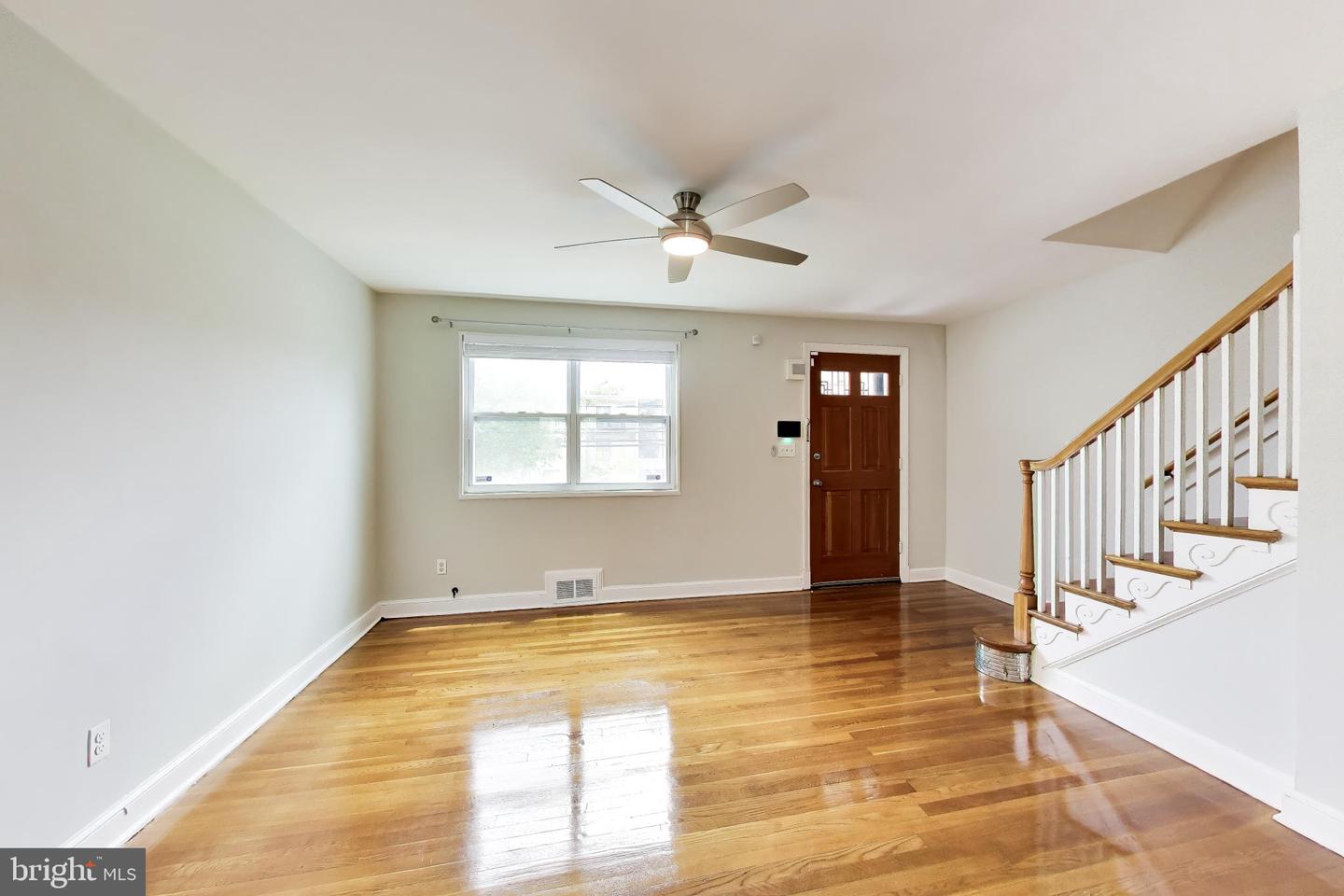 640 Chesapeake St Se Property Photo 2