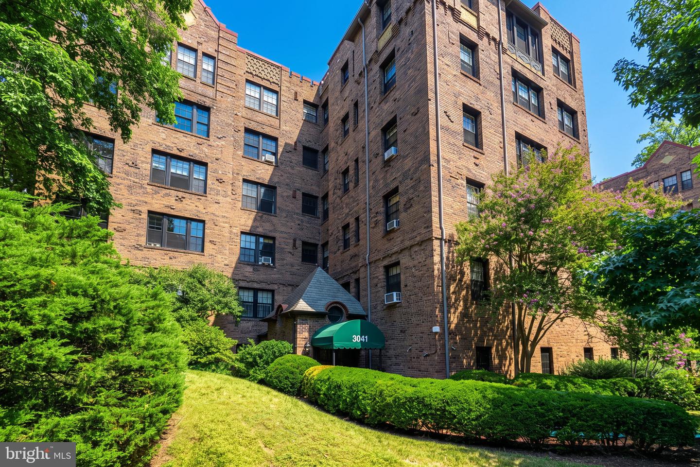 3041 Sedgwick Street Nw #201-d Property Photo 2