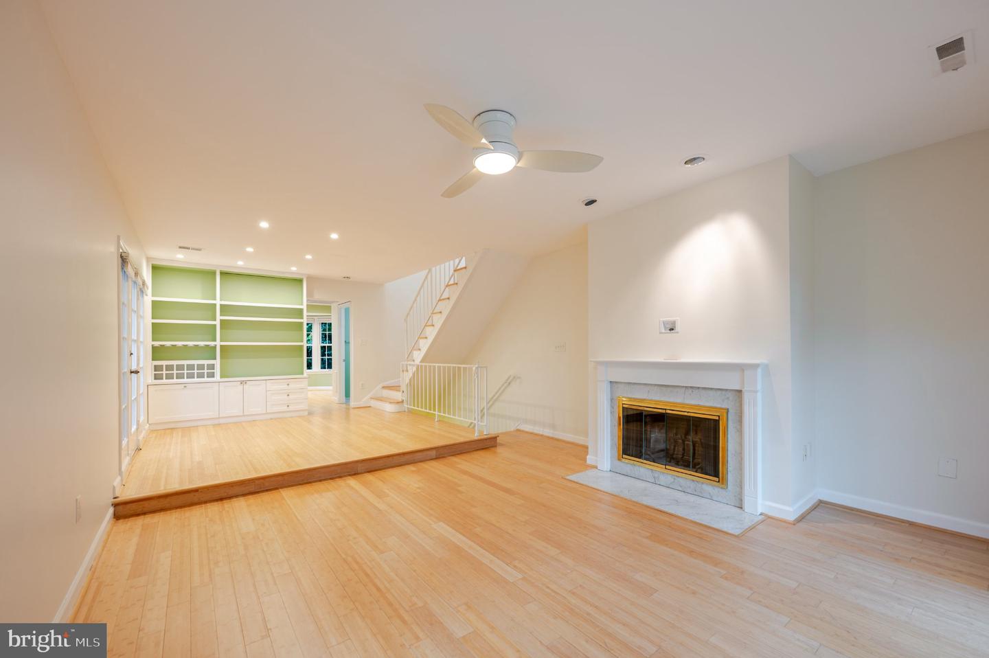 4605 Macarthur Blvd Nw #b Property Photo 11